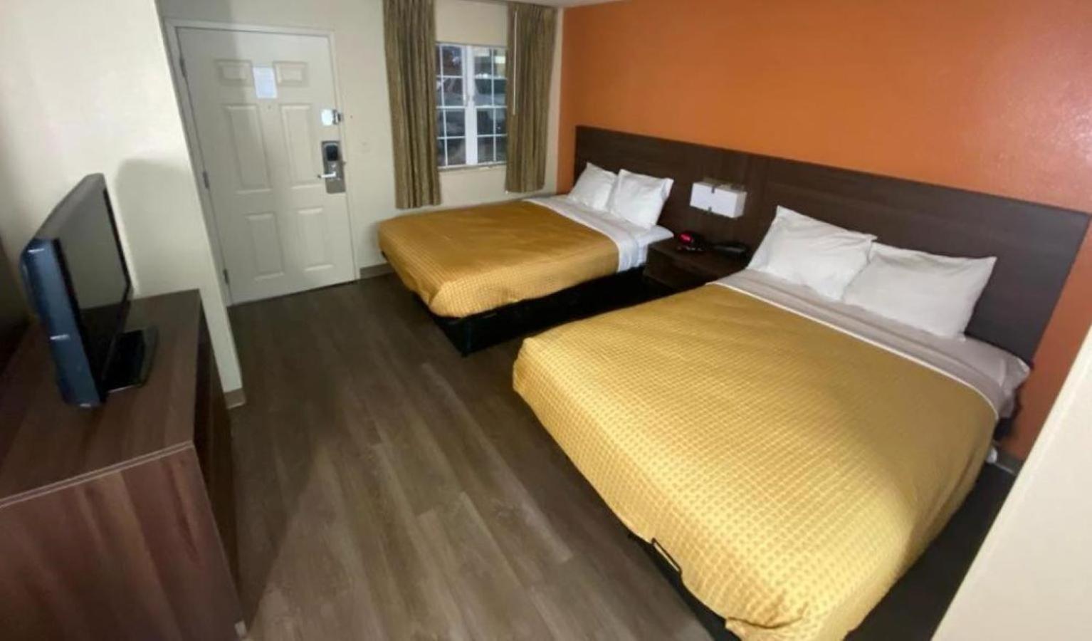Suburban Studios Winston-Salem Near Hanes Mall Екстериор снимка