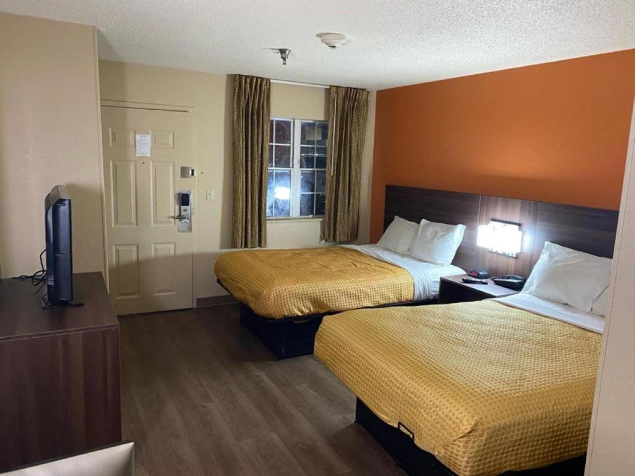Suburban Studios Winston-Salem Near Hanes Mall Екстериор снимка